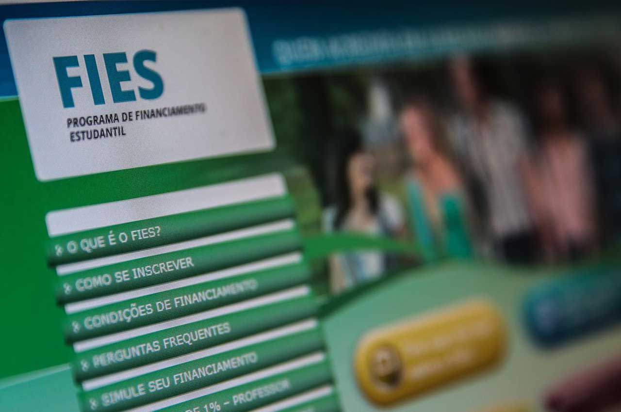 Estudantes têm até 31 de agosto para renegociar dívidas do Fies