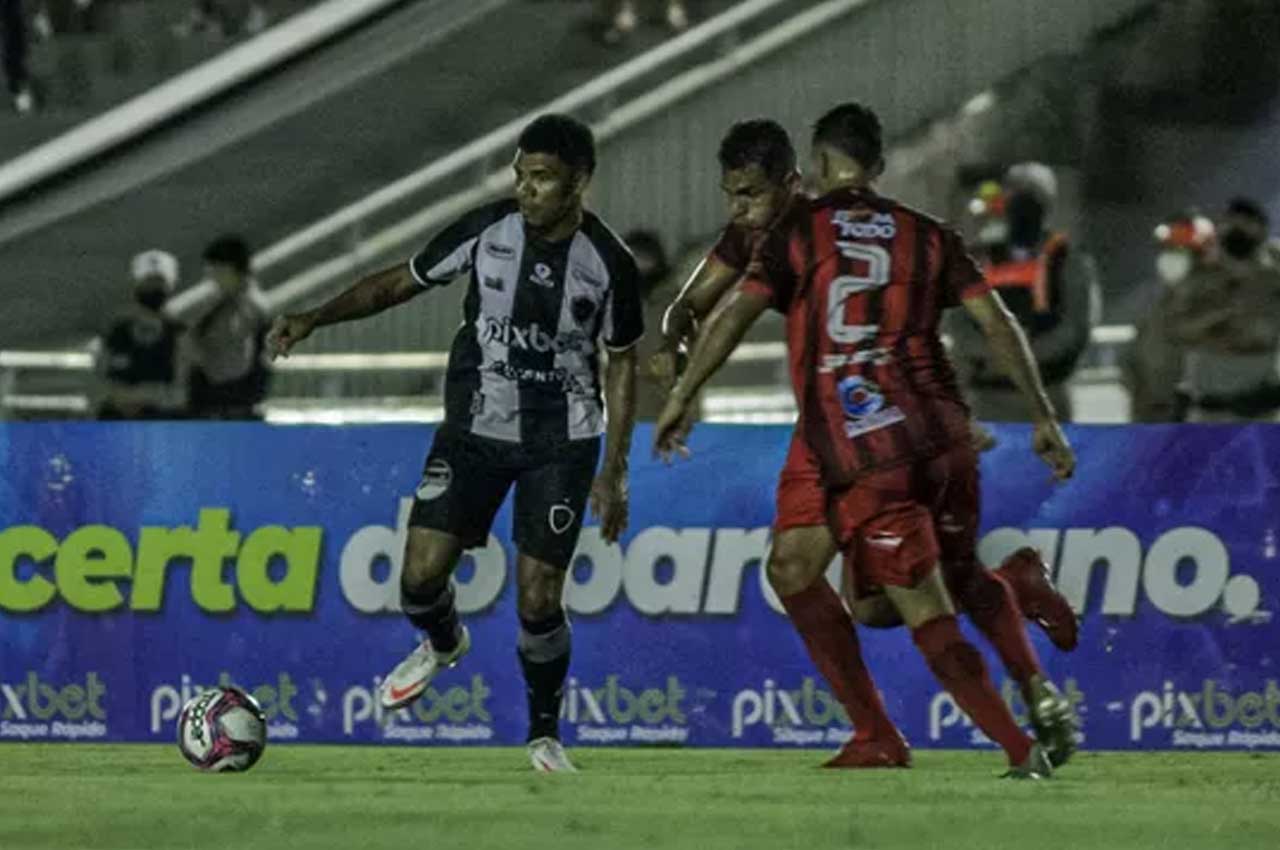 Auto Esporte e Botafogo empatam em 2 a 2, no estádio Almeidão