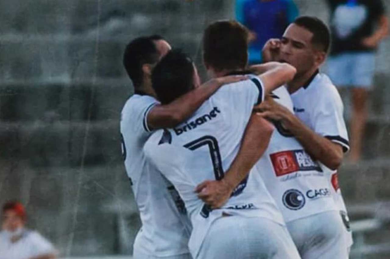 Botafogo vence o Auto Esporte por 1 a 0 e segue invicto no Campeonato Paraibano