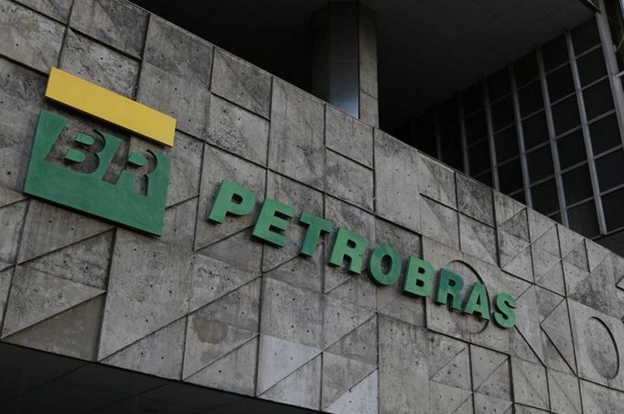 Petrobras abre concurso público com 916 vagas de nível técnico e salário inicial de R$ 5.878,82