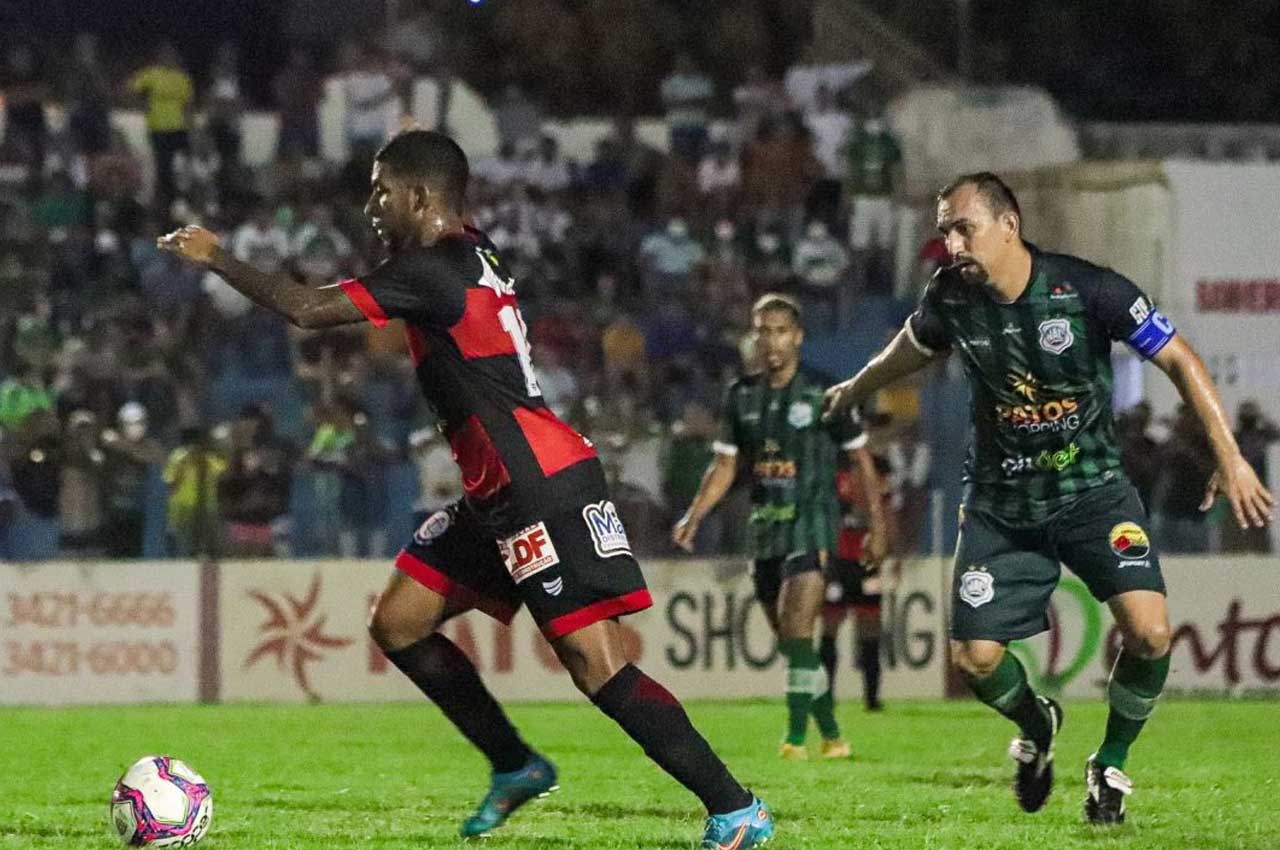 Campinense vence Nacional de Patos e segue invicto no Paraibano