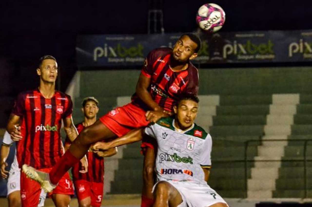 Sousa goleia Auto Esporte, fica na segunda posição e vai encarar o Treze