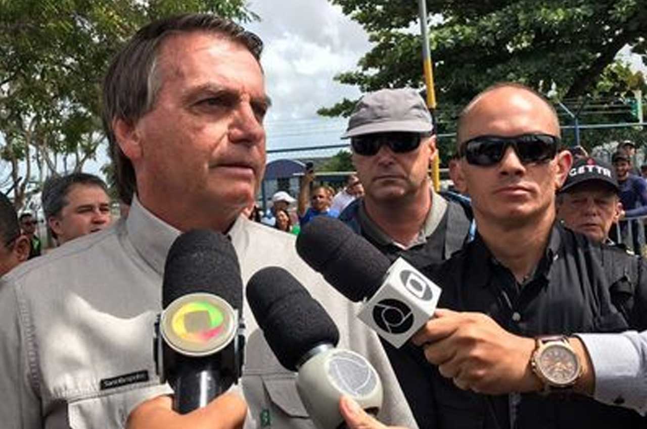 Bolsonaro chega à João Pessoa após eventos no interior