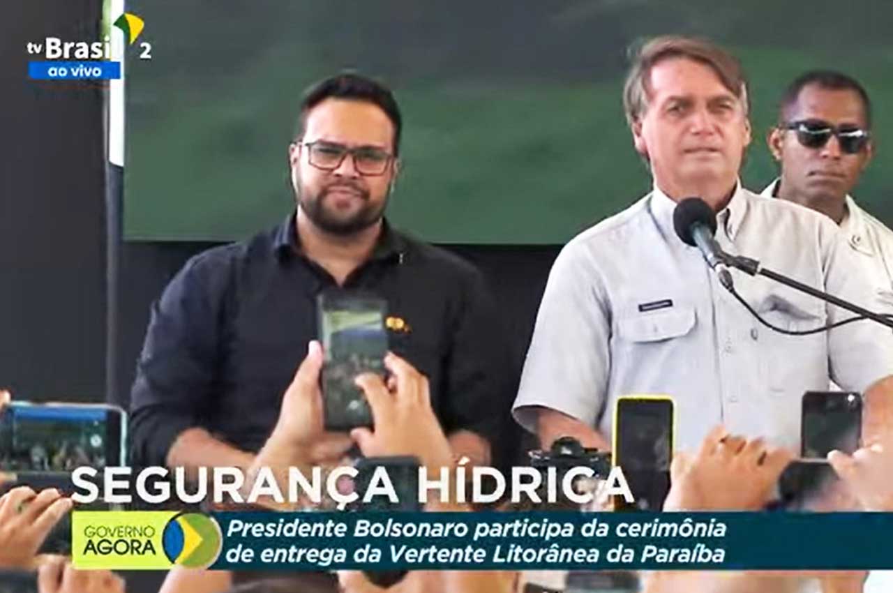 Bolsonaro durante discurso em Itatuba-PB (Foto: Reprodução / TV Brasil)