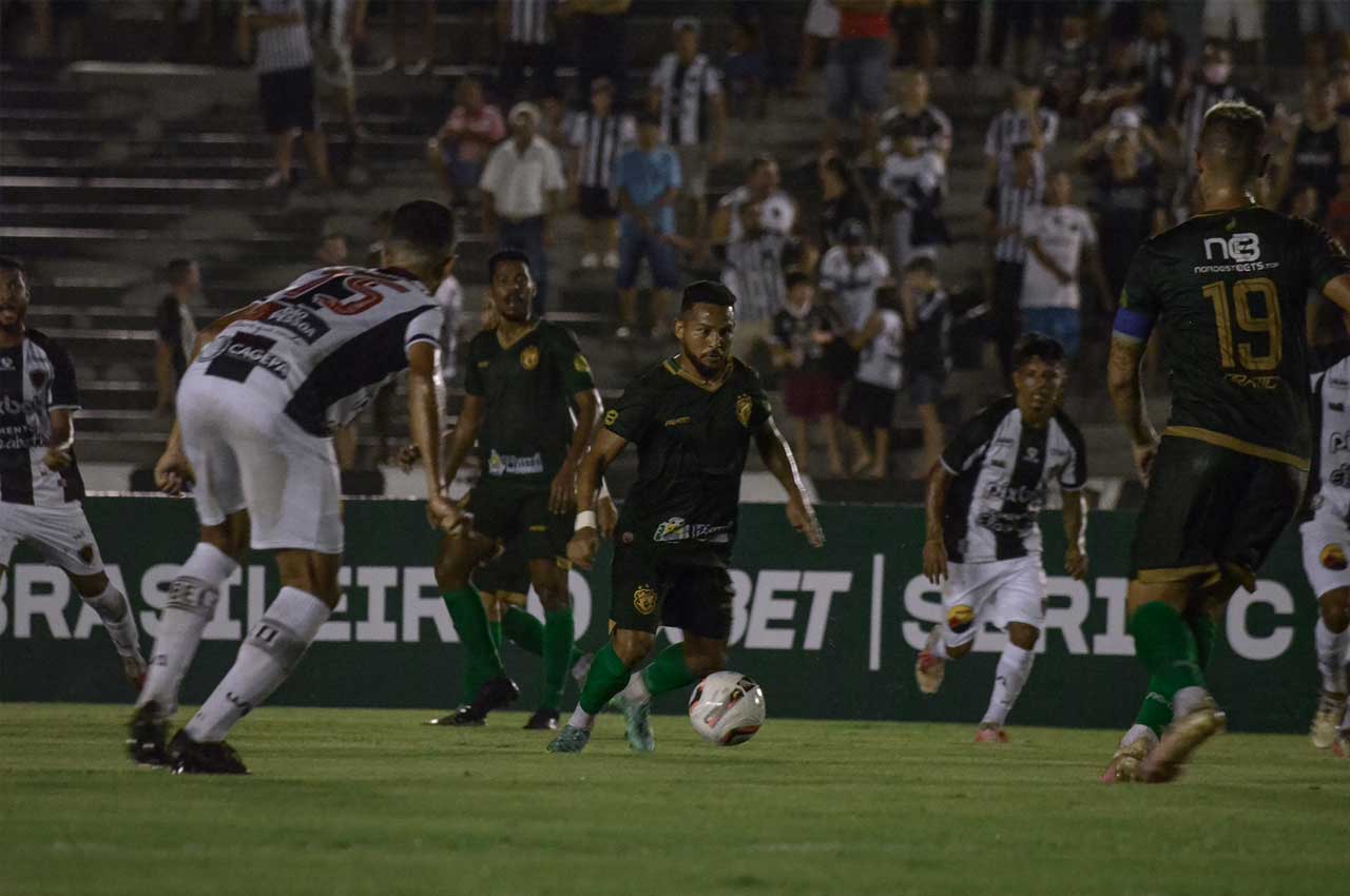 Campeonato-Brasileiro-série-c-Botafogo-e-Altos-foto-Laércio-Ismar-Diventare-Studio-