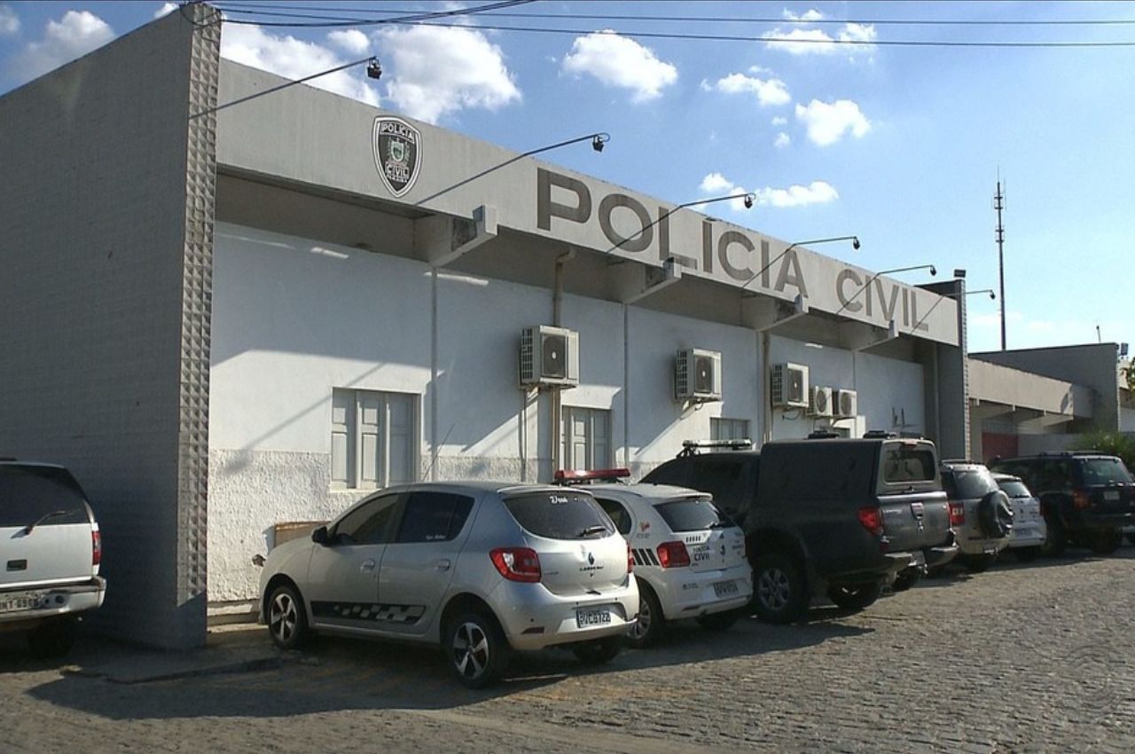 Suspeito é preso por armazenar mais de 1,2 mil arquivos de pornografia infantil, na PB