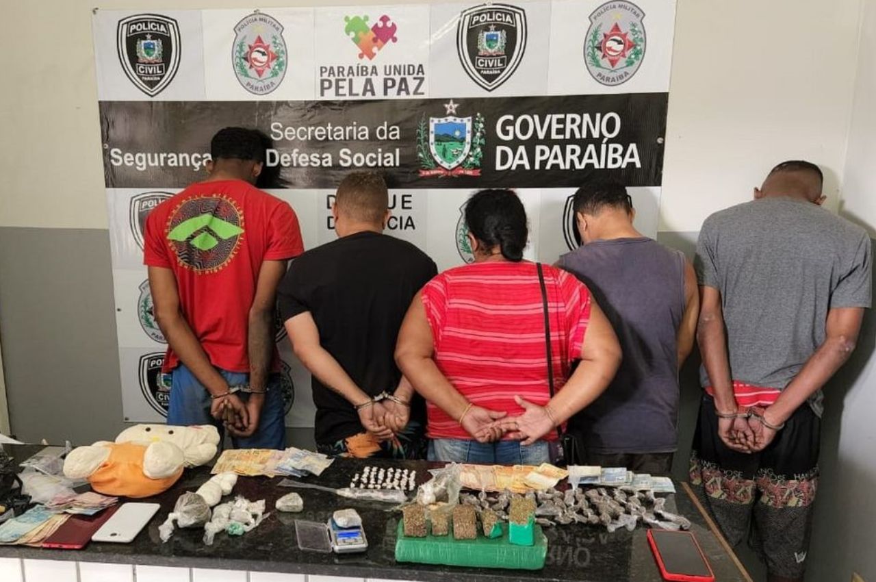 Cinco pessoas foram presas em flagrante em Alagoa Grande — Foto---Divulgação/Polícia Civil