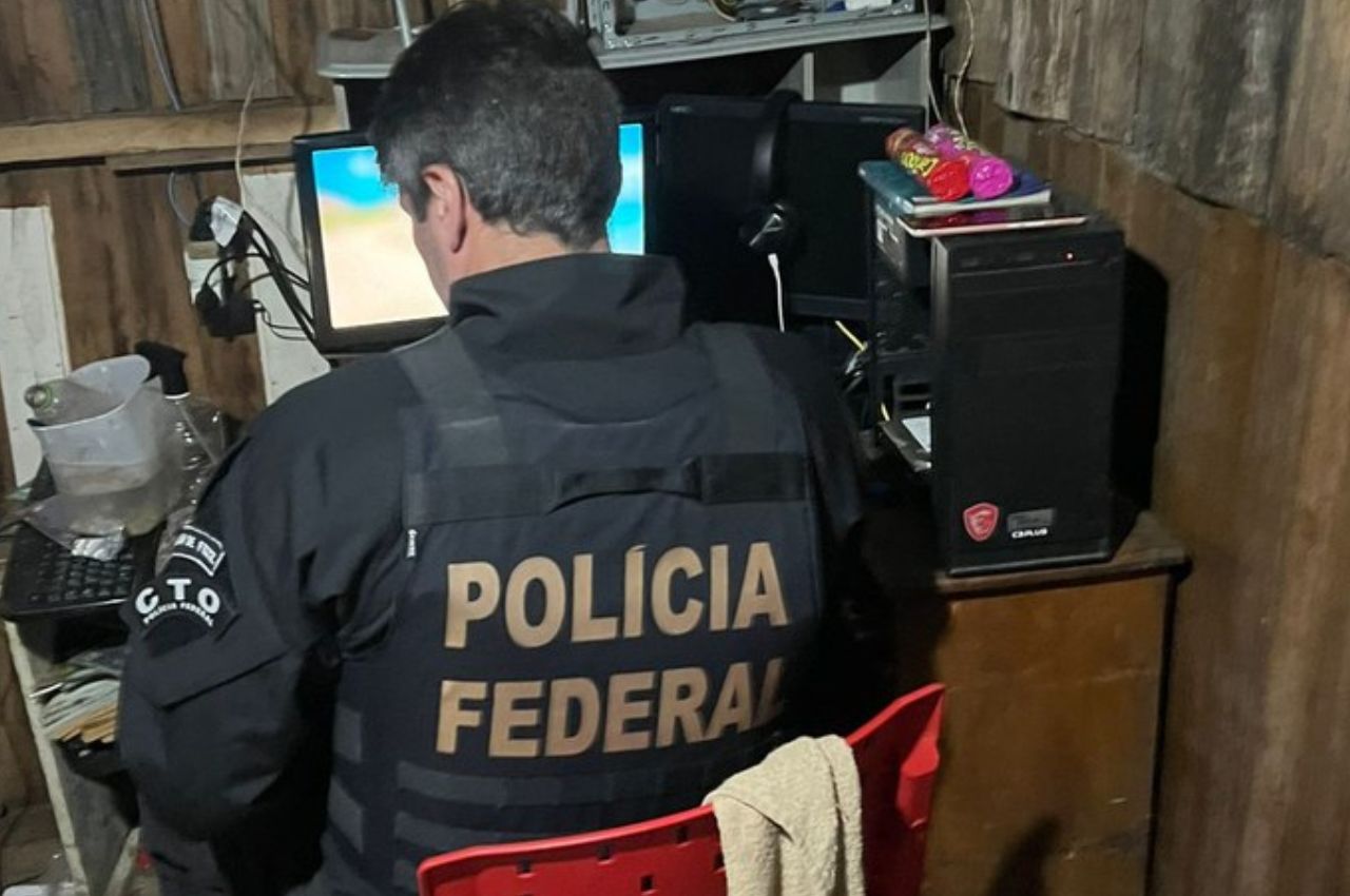 Polícia Federal realiza operação contra abuso sexual infantil pela internet na Paraíba